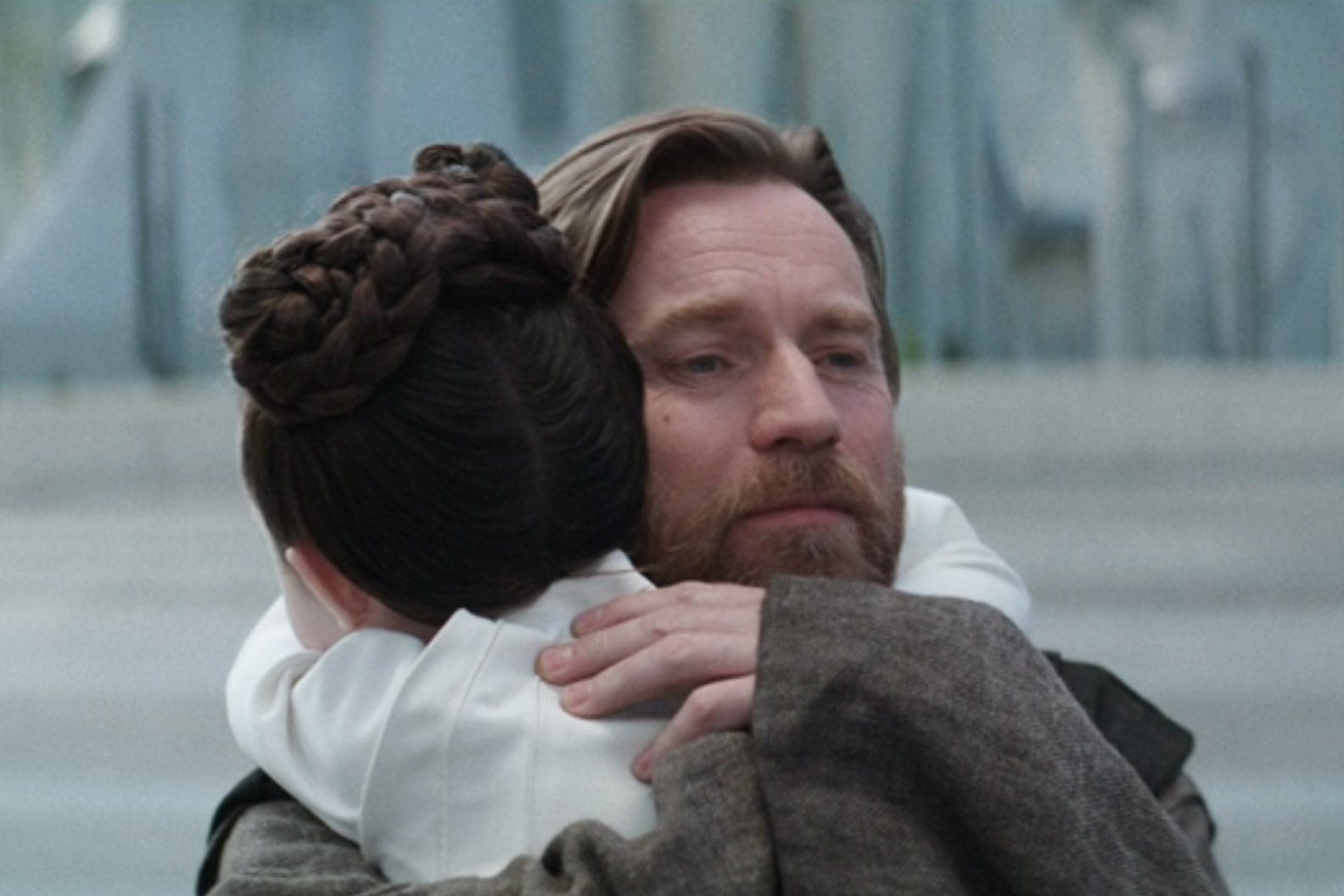 Obi-Wan and Leia say goodbye